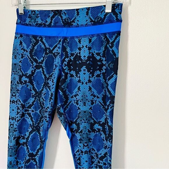 Lululemon Inspire Crop II Mesh Mini Ziggy Snake Sapphire Blue Pipe Leggings 4 - Picture 4 of 13